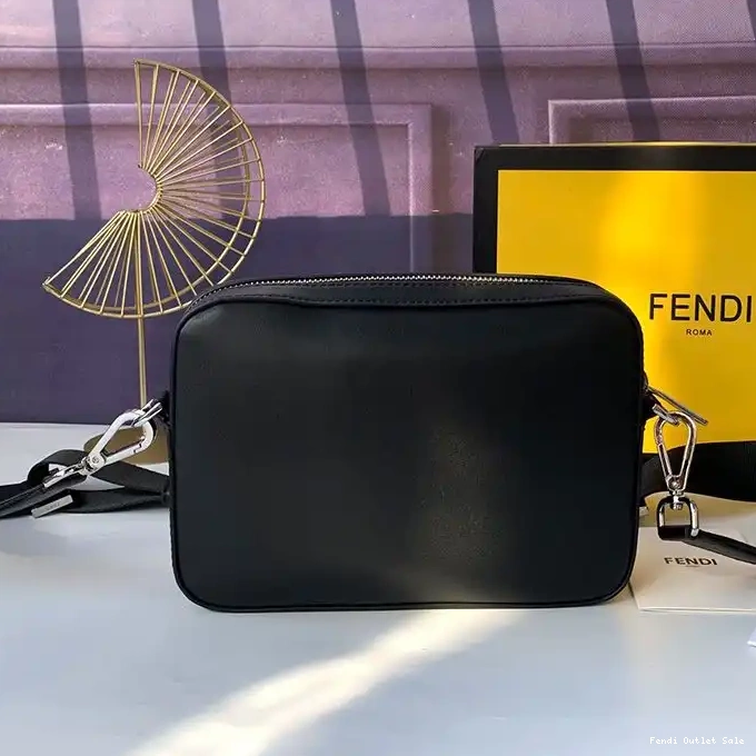 Affordable Compact Leather In Camera Logo ROMA Black Fendi Calf Case 0322